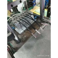 鋰電池公母插頭2+2，廠家報價，紅旗